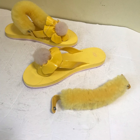 Ugg Australia NEW Poppy Flip Flop Thong Sandals Remove Back Strap Flower Pom Pom - Picture 5 of 15
